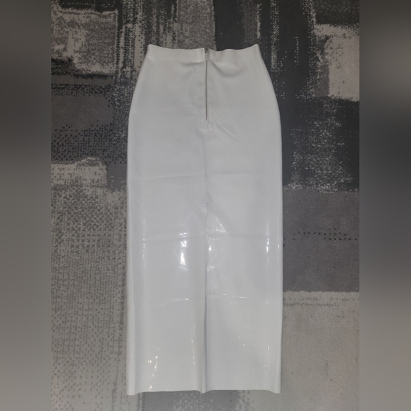 10. NWT NBD LATEX CITRA MIDI SKIRT SIZE XS - Picture 8 of 8